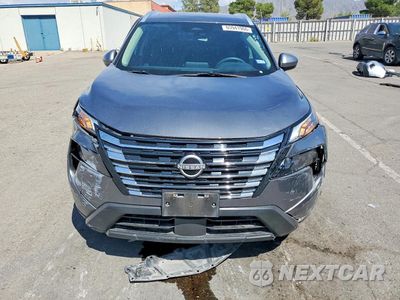 Piąte zdjęcie samochodu w środku: 2025 NISSAN ROGUE SV VIN:JN8BT3BAXSW010711 - miniatura