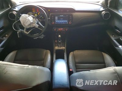 Zdjęcie 8 z 12 samochodu: 2021 NISSAN KICKS SR VIN:3N1CP5DV5ML473996 - miniatura