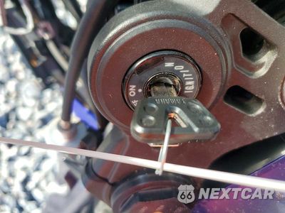 Zdjęcie 8 z 10 samochodu: 2020 YAMAHA YZFR1 VIN:JYARN66E1LA000503 - miniatura