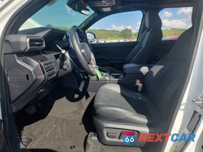 Zdjęcie 7 z 12 samochodu: 2025 TOYOTA 4RUNNER TRD OFF-ROAD PREMIUM VIN:JTEVA5BR3S5000426 - miniatura