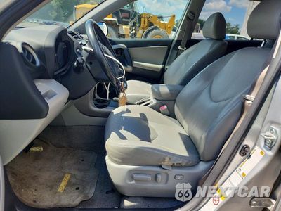 Zdjęcie 7 z 13 samochodu: 2007 TOYOTA RAV4 LIMITED VIN:JTMBK31V475021025 - miniatura