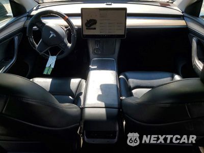 Zdjęcie 8 z 12 samochodu: 2023 TESLA MODEL Y VIN:7SAYGAEE6PF769013 - miniatura