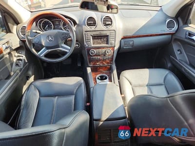 Zdjęcie 8 z 12 samochodu: 2011 MERCEDES-BENZ GL 450 4MATIC VIN:4JGBF7BE2BA692263 - miniatura