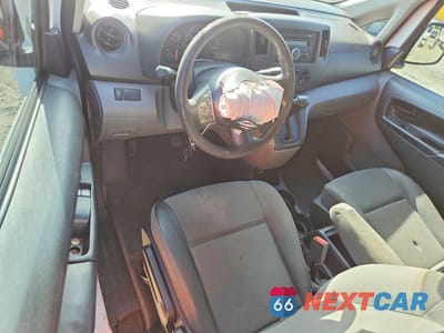 Zdjęcie 8 z 14 samochodu: 2015 NISSAN NV200 S VIN:3N6CM0KN6FK728169 - miniatura