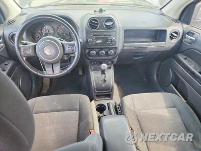 Zdjęcie 8 z 12 samochodu: 2011 JEEP COMPASS SPORT VIN:1J4NT1FB5BD195711 - miniatura