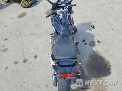 Zdjęcie 6 z 8 samochodu: 2002 SUZUKI GSF600 S VIN:JS1GN7AA422100586 - miniatura