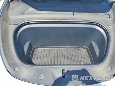 Zdjęcie 11 z 13 samochodu: 2023 TESLA MODEL Y VIN:7SAYGDEE4PF782036 - miniatura