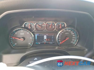 Zdjęcie 9 z 12 samochodu: 2018 CHEVROLET SILVERADO K1500 LT VIN:3GCUKREC7JG607352 - miniatura