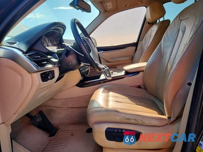 Zdjęcie 7 z 13 samochodu: 2014 BMW X5 XDRIVE35I VIN:5UXKR0C58E0K43406 - miniatura