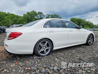 Trzecie zdjęcie samochodu z tyłu: 2019 MERCEDES-BENZ E 300 4MATIC VIN:WDDZF4KBXKA627982 - miniatura