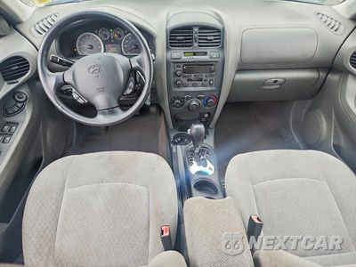 Zdjęcie 8 z 13 samochodu: 2005 HYUNDAI SANTA FE GLS VIN:KM8SC73D55U896959 - miniatura