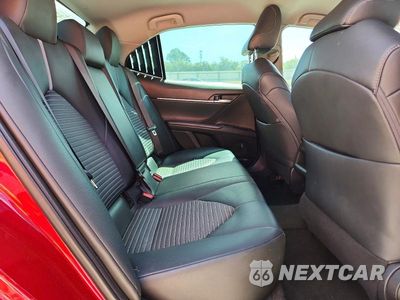 Zdjęcie 10 z 12 samochodu: 2018 TOYOTA CAMRY SE VIN:4T1B11HK5JU621256 - miniatura