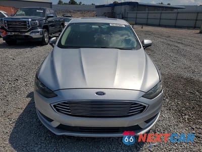Piąte zdjęcie samochodu w środku: 2017 FORD FUSION SE VIN:3FA6P0HD1HR249650 - miniatura
