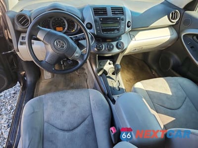 Zdjęcie 8 z 13 samochodu: 2009 TOYOTA RAV4 BASE VIN:JTMBF33V295014787 - miniatura