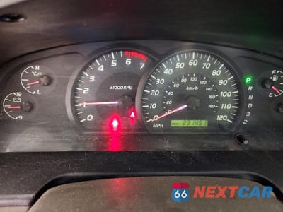 Zdjęcie 9 z 12 samochodu: 2005 TOYOTA TUNDRA DOUBLE CAB SR5 VIN:5TBDT44185S480563 - miniatura