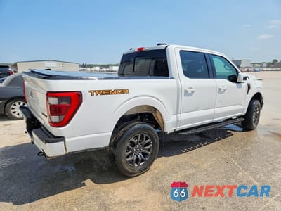 Trzecie zdjęcie samochodu z tyłu: 2022 FORD F150 SUPERCREW VIN:1FTEW1E80NFB31331 - miniatura
