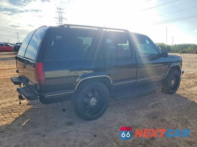 Trzecie zdjęcie samochodu z tyłu: 1996 CHEVROLET TAHOE K1500 VIN:1GNEK13R1TJ324046 - miniatura