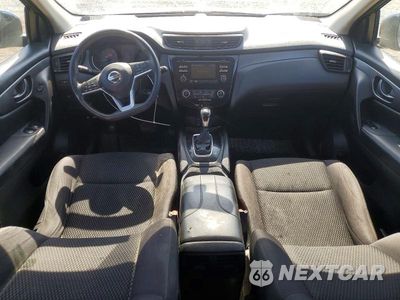 Zdjęcie 8 z 13 samochodu: 2017 NISSAN ROGUE SPORT S VIN:JN1BJ1CP3HW029833 - miniatura