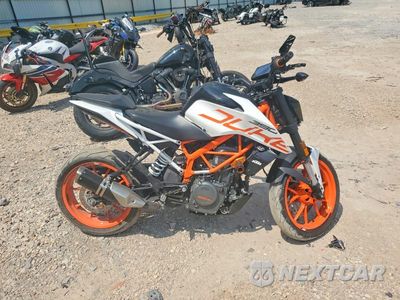 2017 KTM 390 DUKE MD2JPJ40XHC234358 - główne zdjęcie licytacji z USA - miniatura
