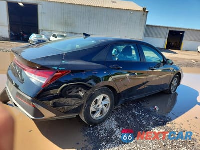 Trzecie zdjęcie samochodu z tyłu: 2025 HYUNDAI ELANTRA SE VIN:KMHLL4DG5SU916957 - miniatura