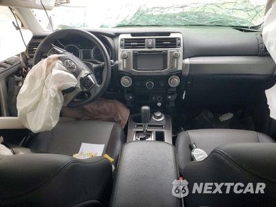 Zdjęcie 8 z 12 samochodu: 2018 TOYOTA 4RUNNER SR5 PREMIUM VIN:JTEBU5JR6J5584931 - miniatura