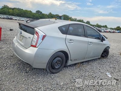 Trzecie zdjęcie samochodu z tyłu: 2014 TOYOTA PRIUS TWO VIN:JTDKN3DU8E1806162 - miniatura