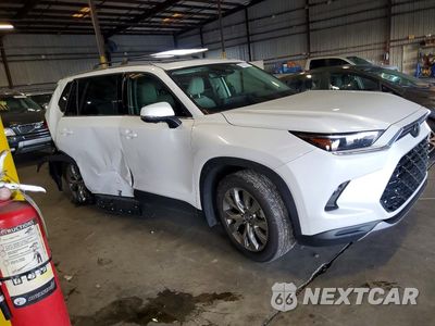 Czwarte zdjęcie samochodu z boku: 2025 TOYOTA GRAND HIGHLANDER LIMITED VIN:5TDAAAA59SS027974 - miniatura