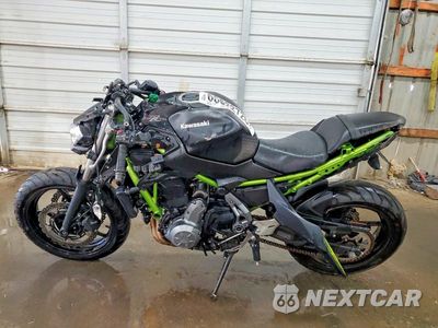 Trzecie zdjęcie samochodu z tyłu: 2019 KAWASAKI ER650 H VIN:JKAEREH14KDA35896 - miniatura
