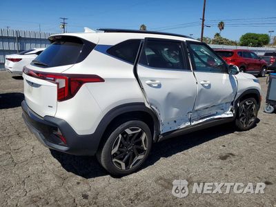 Trzecie zdjęcie samochodu z tyłu: 2024 KIA SELTOS SX VIN:KNDETCA79R7631618 - miniatura