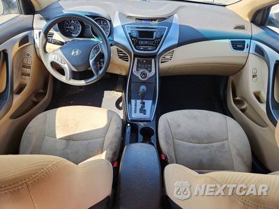 Zdjęcie 8 z 12 samochodu: 2013 HYUNDAI ELANTRA GLS VIN:5NPDH4AE3DH383470 - miniatura