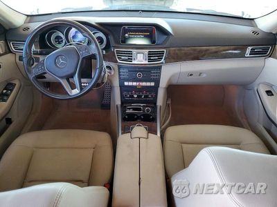 Zdjęcie 8 z 12 samochodu: 2016 MERCEDES-BENZ E 350 VIN:WDDHF5KB8GB279165 - miniatura
