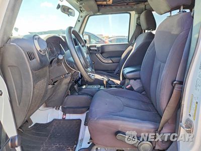 Zdjęcie 7 z 14 samochodu: 2014 JEEP WRANGLER UNLIMITED SPORT VIN:1C4BJWDG6EL145906 - miniatura