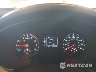Zdjęcie 9 z 13 samochodu: 2016 KIA SORENTO LX VIN:5XYPGDA34GG039821 - miniatura