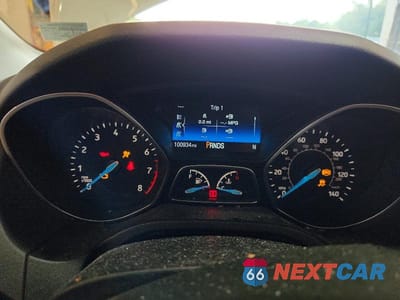 Zdjęcie 9 z 13 samochodu: 2018 FORD FOCUS TITANIUM VIN:1FADP3N24JL314426 - miniatura