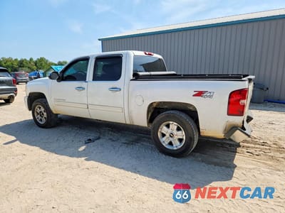 Drugie zdjęcie samochodu z przodu: 2011 CHEVROLET SILVERADO K1500 LT VIN:3GCPKSEA7BG139160 - miniatura