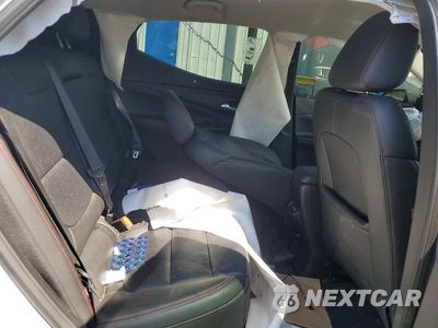Zdjęcie 10 z 12 samochodu: 2023 CHEVROLET BOLT EUV LT VIN:1G1FY6S00P4195788 - miniatura