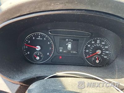 Zdjęcie 9 z 13 samochodu: 2019 KIA SORENTO L VIN:5XYPG4A30KG476854 - miniatura