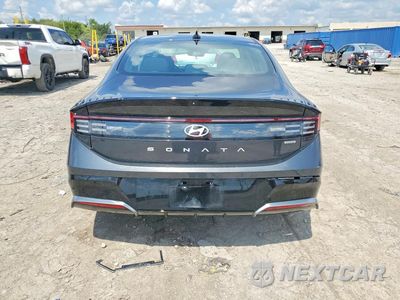 Zdjęcie 6 z 12 samochodu: 2024 HYUNDAI SONATA HYBRID SEL VIN:KMHL34JJ7RA089619 - miniatura