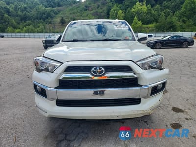 Piąte zdjęcie samochodu w środku: 2018 TOYOTA 4RUNNER LIMITED VIN:JTEBU5JR2J5600686 - miniatura