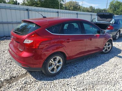 Trzecie zdjęcie samochodu z tyłu: 2013 FORD FOCUS TITANIUM VIN:1FADP3N26DL232783 - miniatura