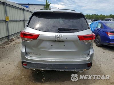 Zdjęcie 6 z 13 samochodu: 2017 TOYOTA HIGHLANDER LE PLUS VIN:5TDBZRFH9HS396924 - miniatura