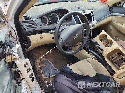 Zdjęcie 8 z 12 samochodu: 2010 HYUNDAI SONATA GLS VIN:5NPET4ACXAH621490 - miniatura