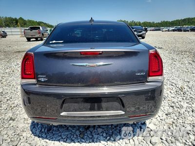Zdjęcie 6 z 12 samochodu: 2018 CHRYSLER 300 TOURING VIN:2C3CCARG1JH315806 - miniatura