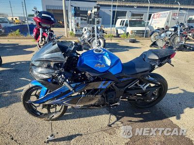 Trzecie zdjęcie samochodu z tyłu: 2017 KAWASAKI EX300 B VIN:JKAEX8B17HDA38641 - miniatura