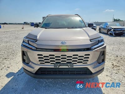 Piąte zdjęcie samochodu w środku: 2026 TOYOTA RAV4 LE VIN:2T36CRAV0TC005250 - miniatura