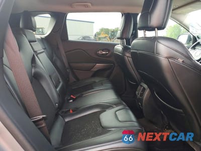 Zdjęcie 11 z 13 samochodu: 2019 JEEP CHEROKEE LATITUDE PLUS VIN:1C4PJMLBXKD104684 - miniatura