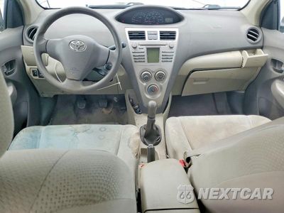 Zdjęcie 8 z 12 samochodu: 2009 TOYOTA YARIS BASE VIN:JTDBT903291318076 - miniatura