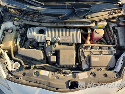 Zdjęcie 11 z 12 samochodu: 2015 TOYOTA PRIUS TWO VIN:JTDKN3DU4F0482859 - miniatura