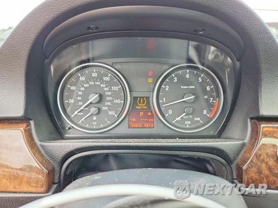 Zdjęcie 9 z 12 samochodu: 2009 BMW 335 XI VIN:WBAWC73559E270372 - miniatura