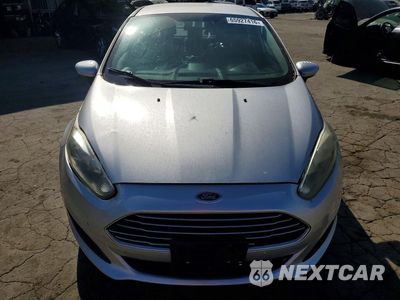 Piąte zdjęcie samochodu w środku: 2018 FORD FIESTA SE VIN:3FADP4BJ9JM112200 - miniatura